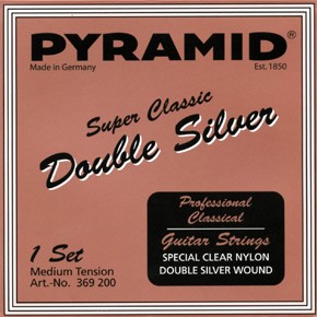 Pyramid Super Classic Carbon Saiten